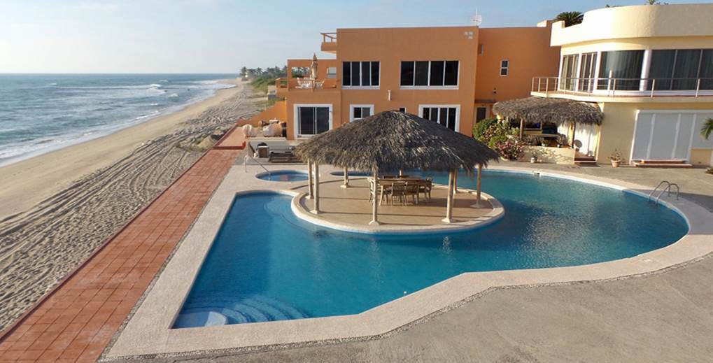 Casa de playa en un conjunto exclusivo sólo para adultos con una alberca – El Delfín Nuevo Mazatlán!
