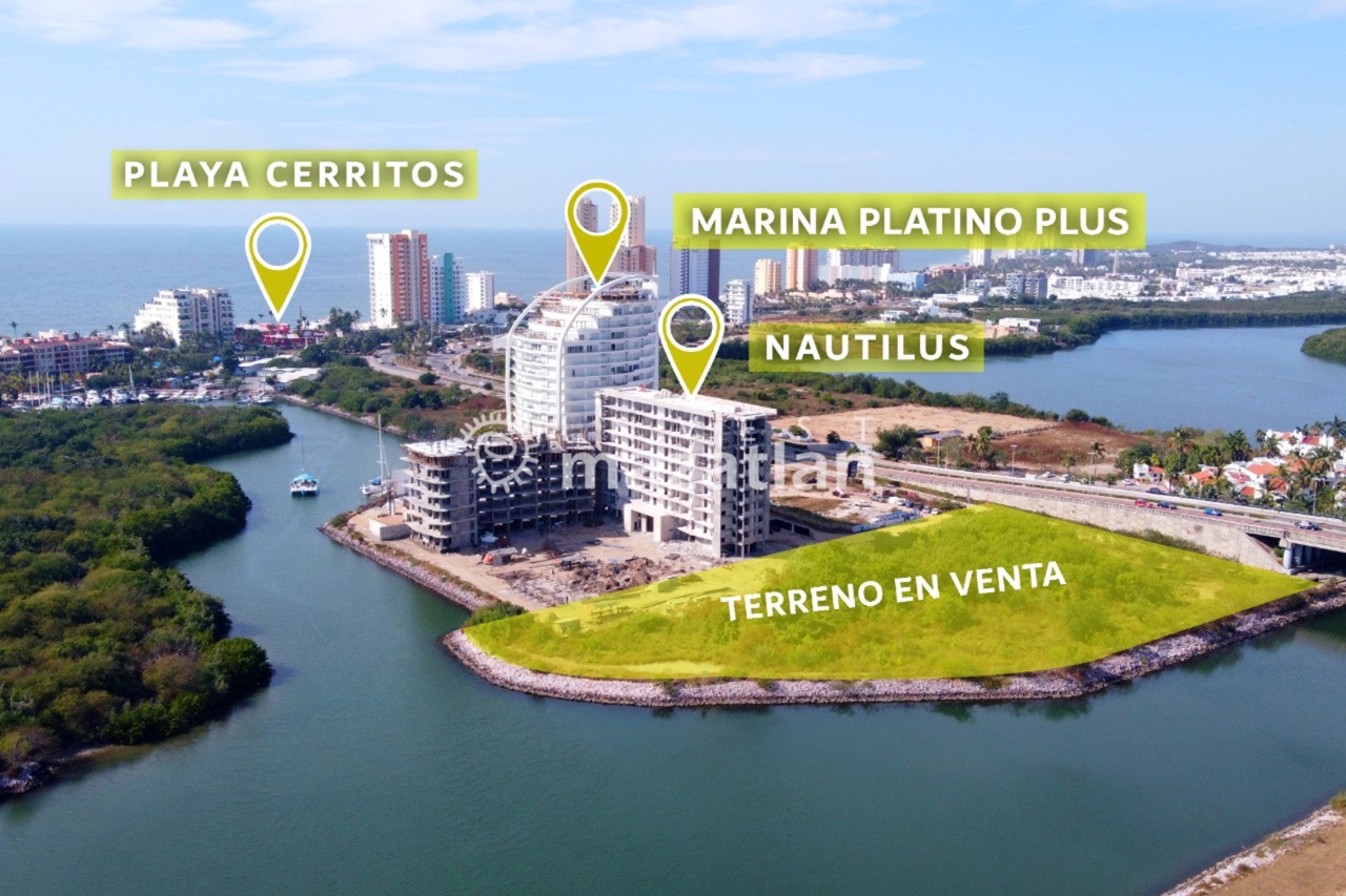 Terreno en venta para desarrollo frente a marina en fraccionamiento Marina Mazatlán