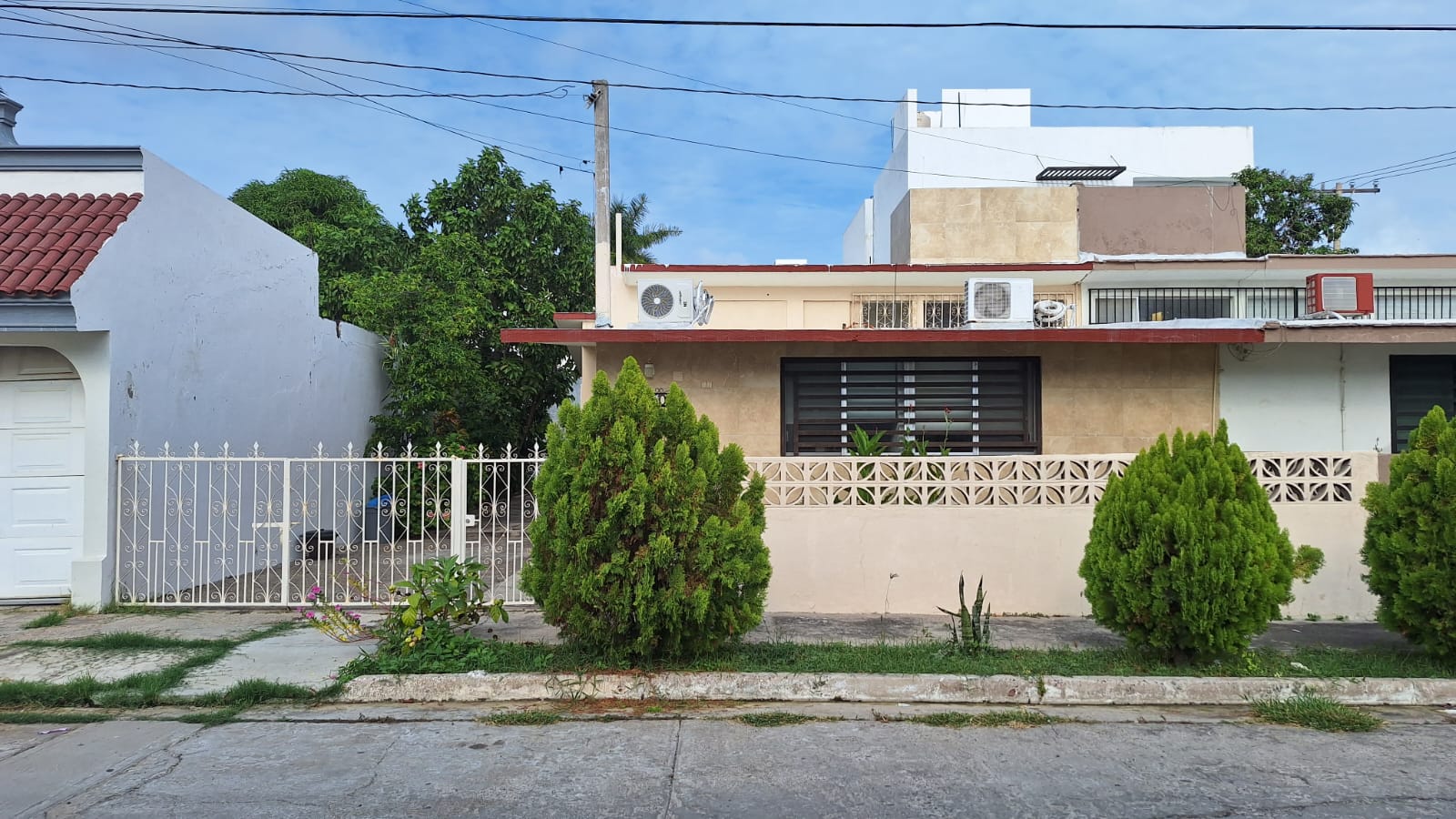 Casa en venta recién remodelada en Sábalo Country cerca de la playa en Mazatlán