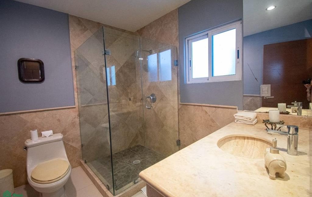 CREATOR: gd-jpeg v1.0 (using IJG JPEG v62), quality = 70