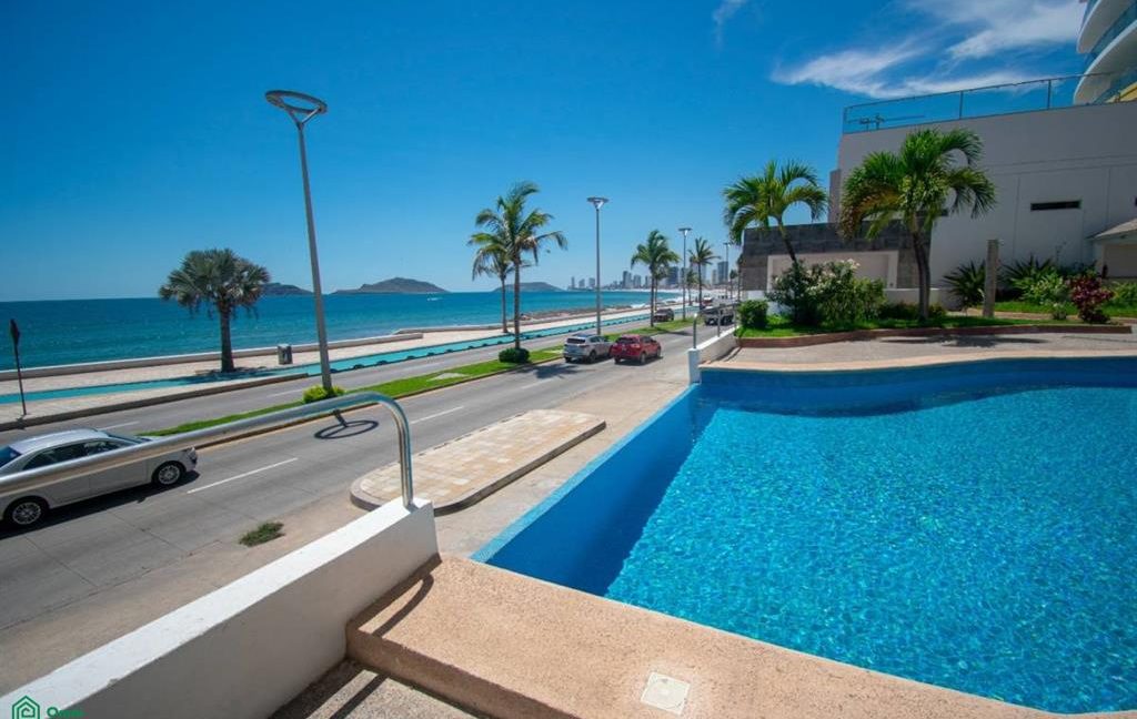 CREATOR: gd-jpeg v1.0 (using IJG JPEG v62), quality = 70