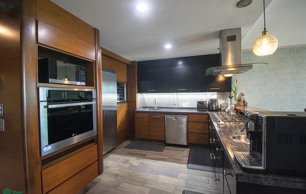 CREATOR: gd-jpeg v1.0 (using IJG JPEG v62), quality = 70